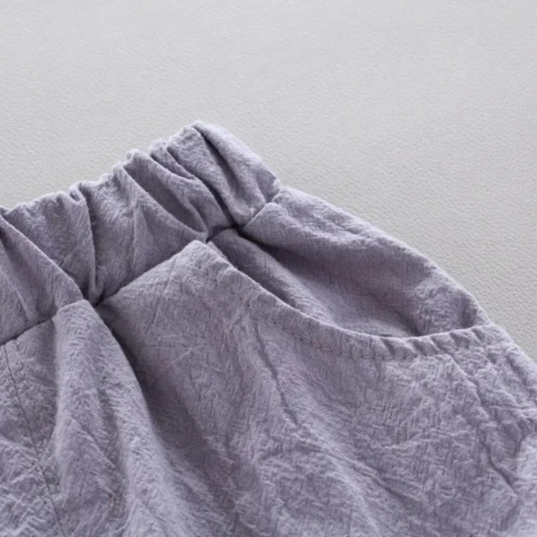 Vista seu filho com qualidade e diversão. Conjunto infantil em algodão com estampa de animais, só na Varialle.