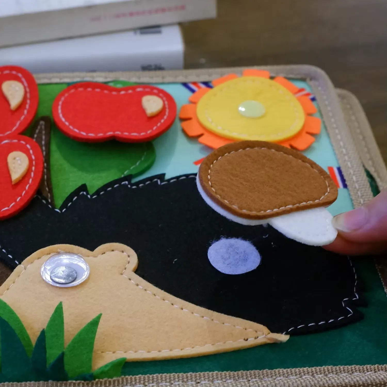 Livro Sensorial Montessori para Crianças BabySenses Varialle