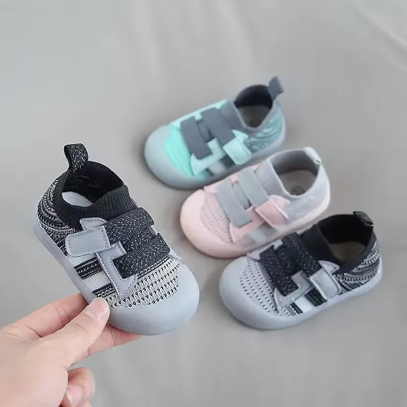 Tênis Infantil Respirável MiniKicks | Varialle