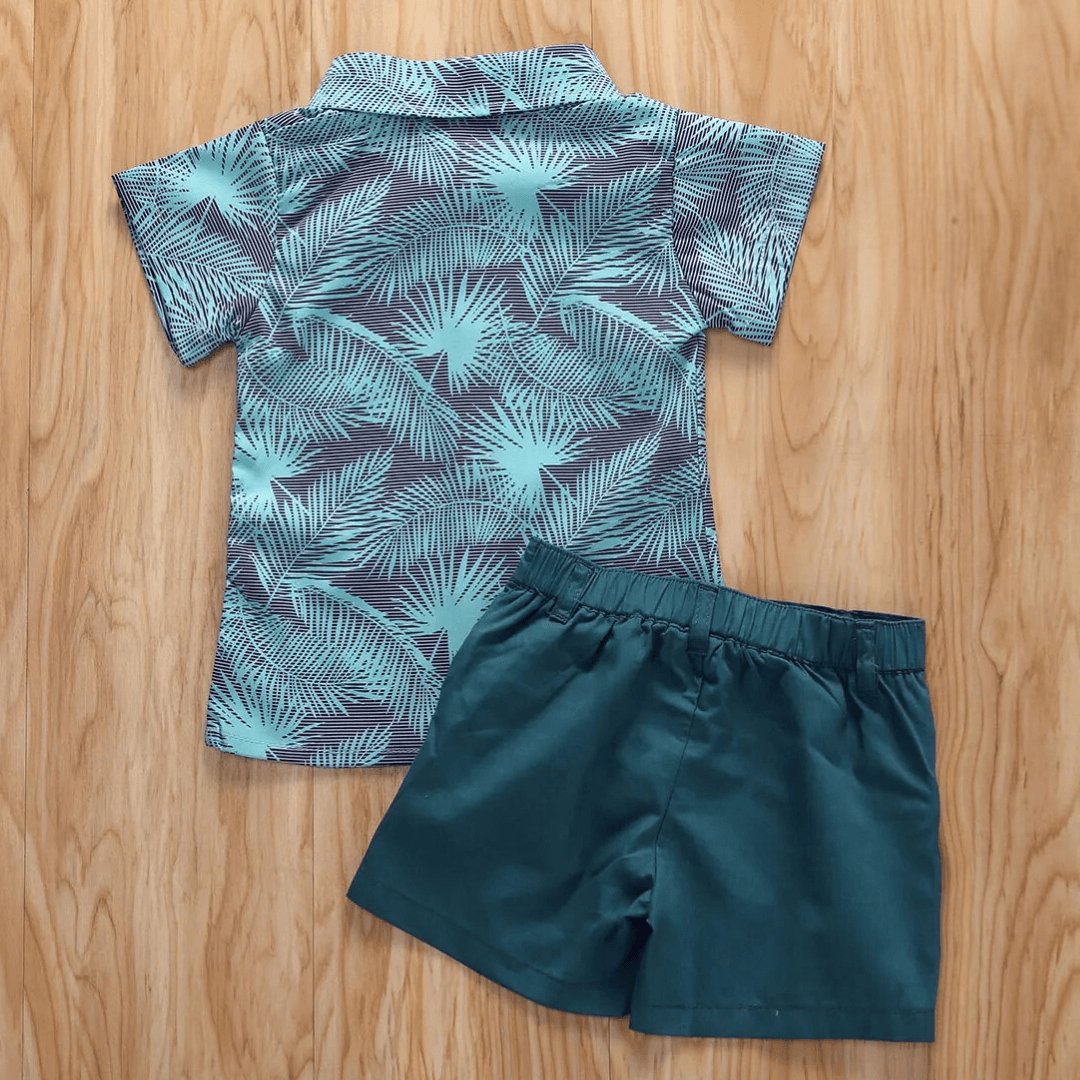 Conjunto Infantil Masculino de Verão Camisa com Estampa de Folhas e Shorts Lisos - Varialle