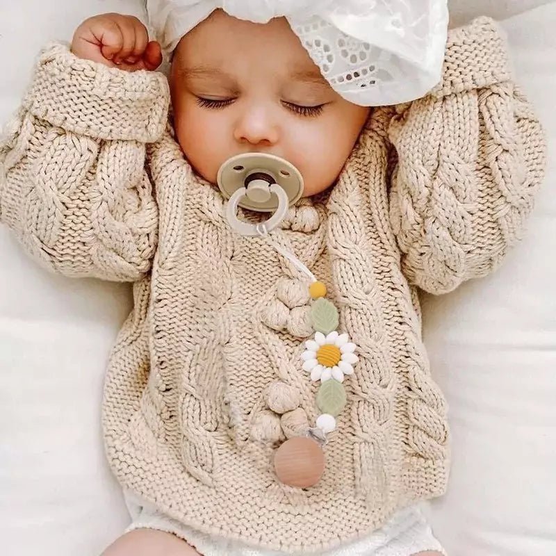 Prendedor de Chupeta Feito a Mão - Petalinha Baby | Silicone e Madeira Natural de Alta Qualidade - Varialle