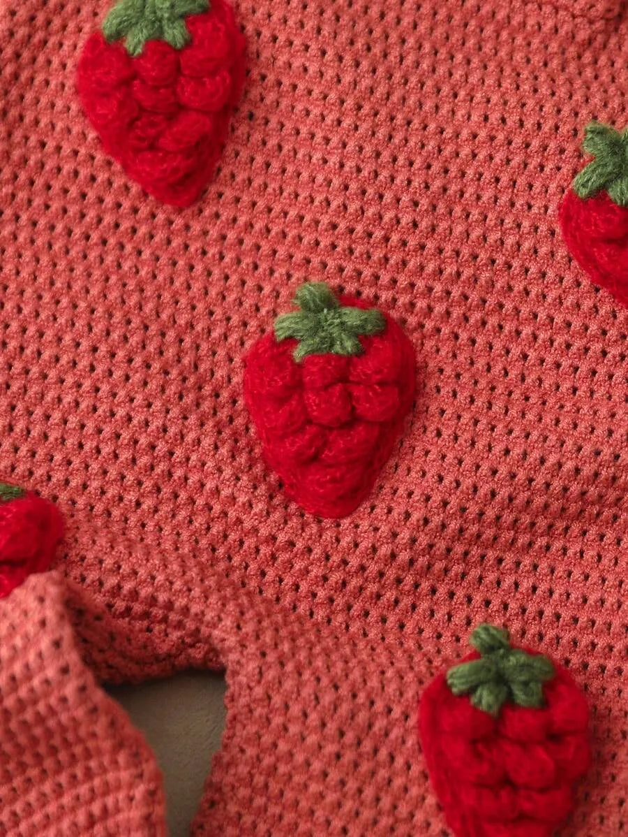 macacão de tricô para bebê menina com bordado de morangos e estilo aconchegante Varialle
