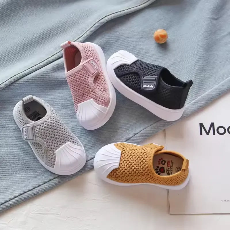 Tênis Infantil Respirável em Malha com Velcro BabyStillus Varialle