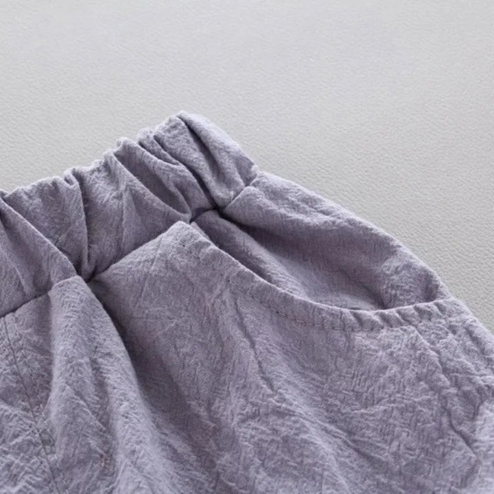 Vista seu filho com qualidade e diversão. Conjunto infantil em algodão com estampa de animais, só na Varialle.