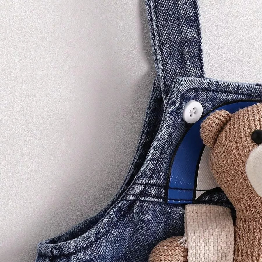 Jardineira Jeans com Ursinho 3M a 3A