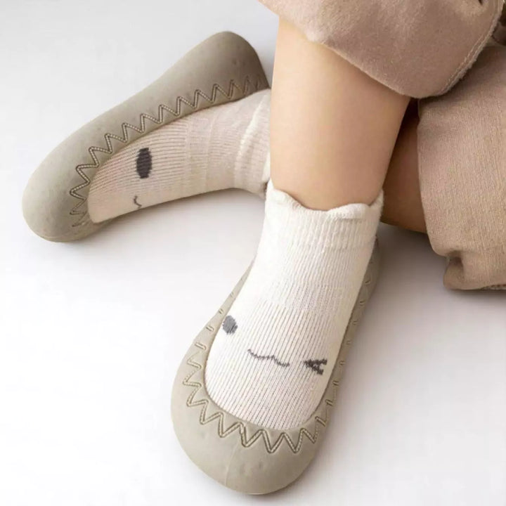 Meia com Sola Antiderrapante para Bebê – Primeiros Passos 0 a 2 Anos