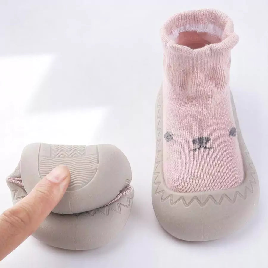 Meia com Sola Antiderrapante para Bebê – Primeiros Passos 0 a 2 Anos
