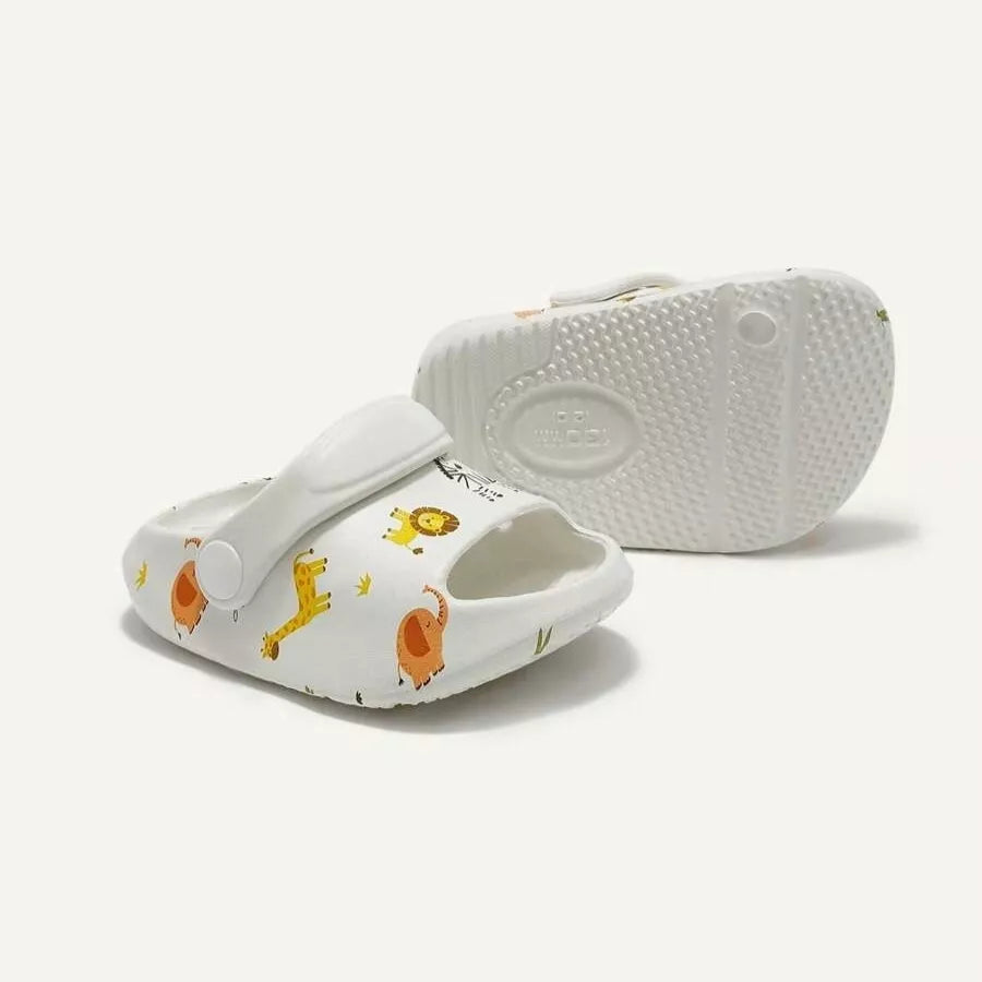 Sandália Infantil Antiderrapante com Estampa de Animais da Floresta – Respirável e Confortável