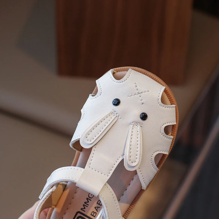 Sandália Infantil Unissex de Couro Coelhinho Estilosa e Confortável Varialle