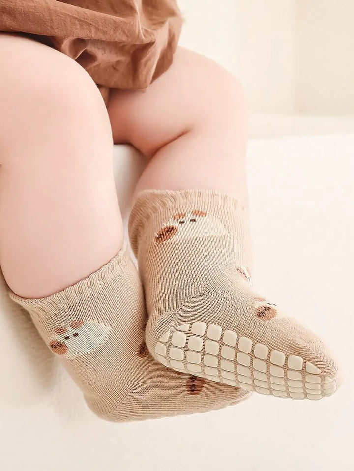 kit com 5 pares de meias antiderrapantes para bebê com estampa de bichinhos coloridos Varialle