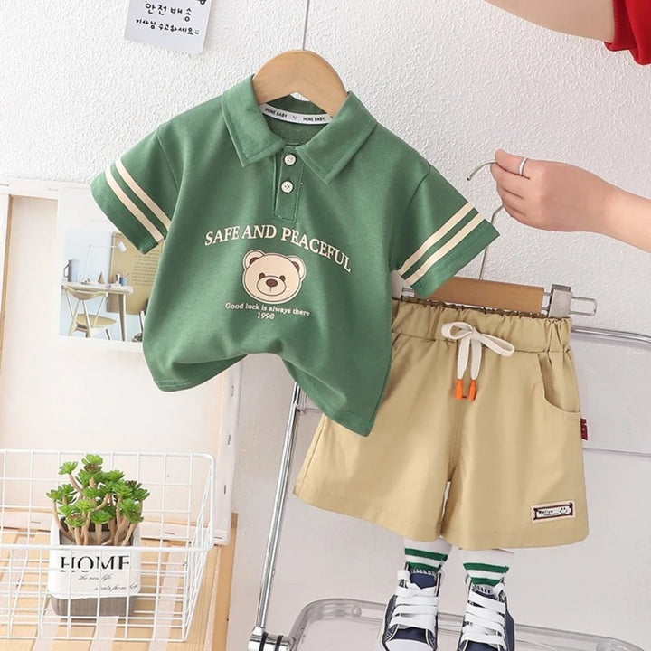 Conjunto Infantil para Meninos Camiseta Polo com Estampa de Urso e Shorts - Varialle