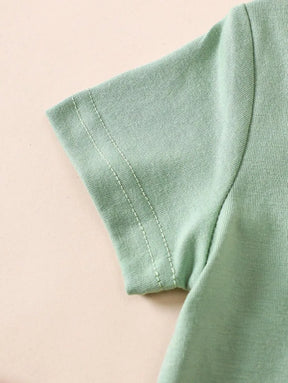 conjunto safari estampado para bebe menino com camiseta e short Varialle