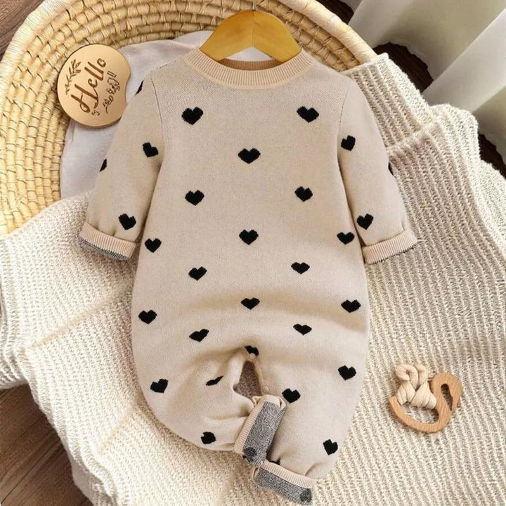 Macacão Tricô Corações 0 a 3 Anos