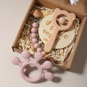 Kit Presente Recém Nascido MimoBaby: Mordedor, Chocalho e Prendedor de Chupeta - Varialle