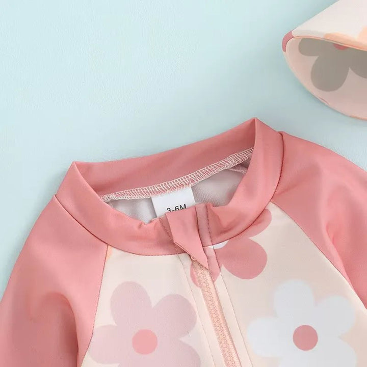 Maiô Infantil Unissex com Zíper - Estampas Coloridas e Chapéu 0 a 3 Anos - Varialle