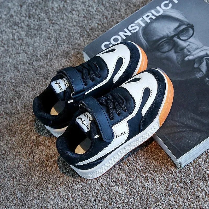 Tênis Infantil Antiderrapante em Couro Sintético com Velcro TotsKick - Varialle