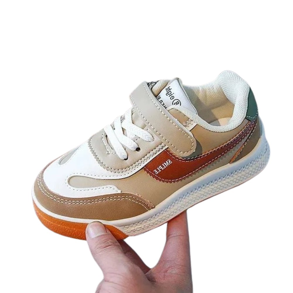 Tênis Infantil Antiderrapante em Couro Sintético com Velcro TotsKick - Varialle