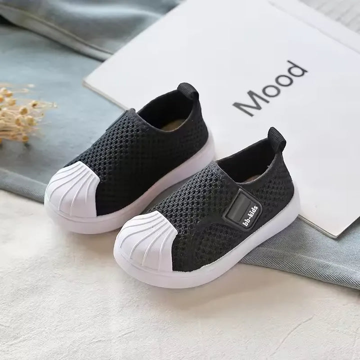 Tênis Infantil Respirável em Malha com Velcro BabyStillus Varialle