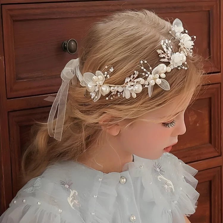 Tiara Infantil Ajustável de Pérolas e Flores - Varialle