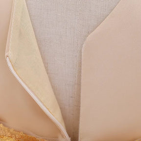 Vestido Princesa Dourado com Lantejoulas e Laço - Varialle